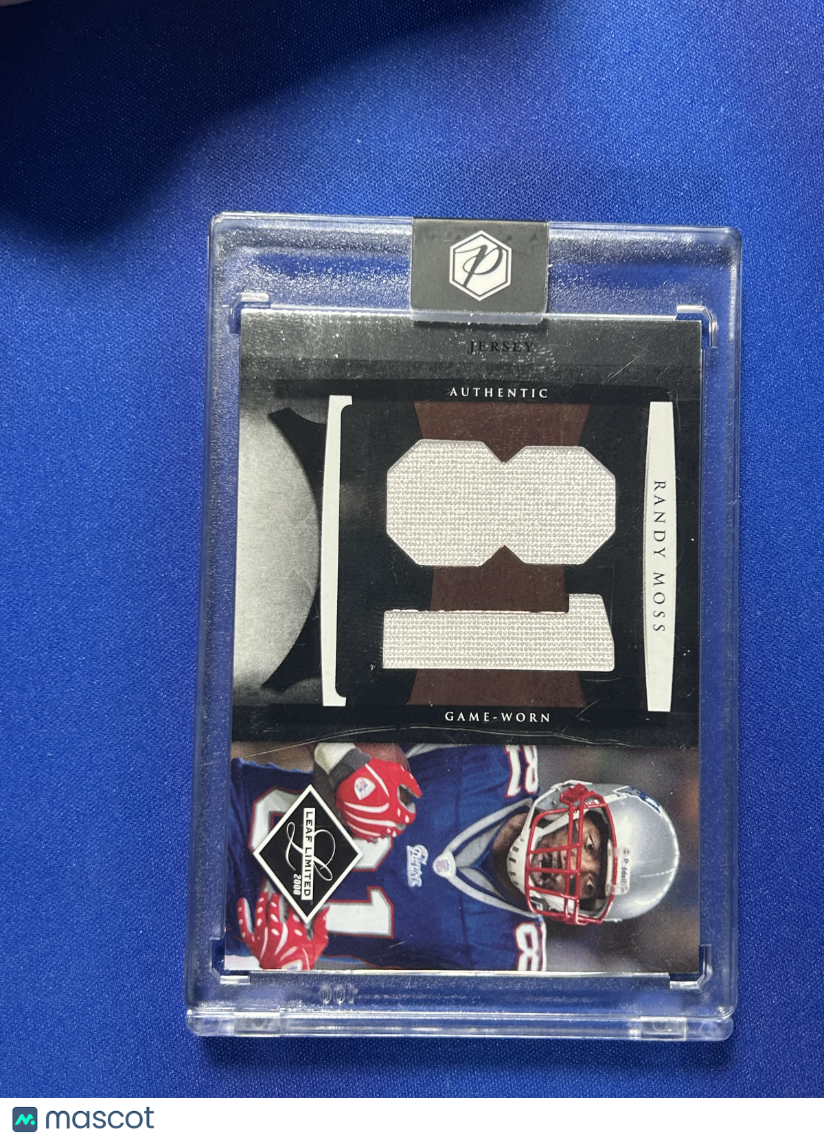 Randy Moss 2008 Leaf Limited #17 /30 Game-Worn Jersey Memorabilia